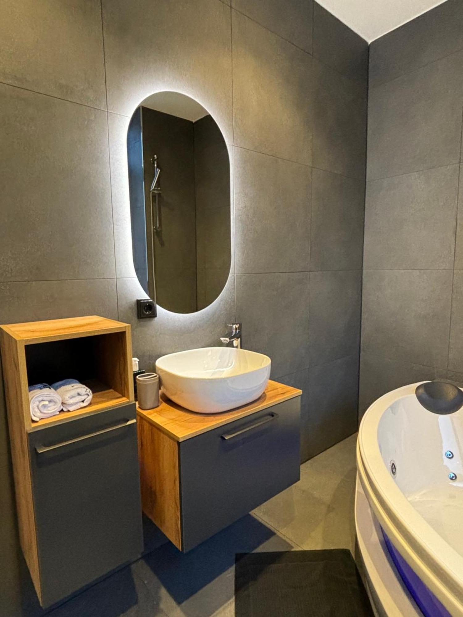 Luxus Apartment Mit Whirlpool In Kiel Eksteriør bilde
